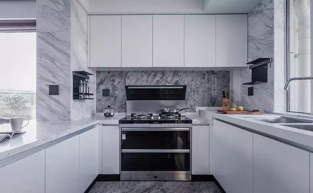 都说集成灶不好，我家不信非要装！装完我后悔了：后悔没早点装上